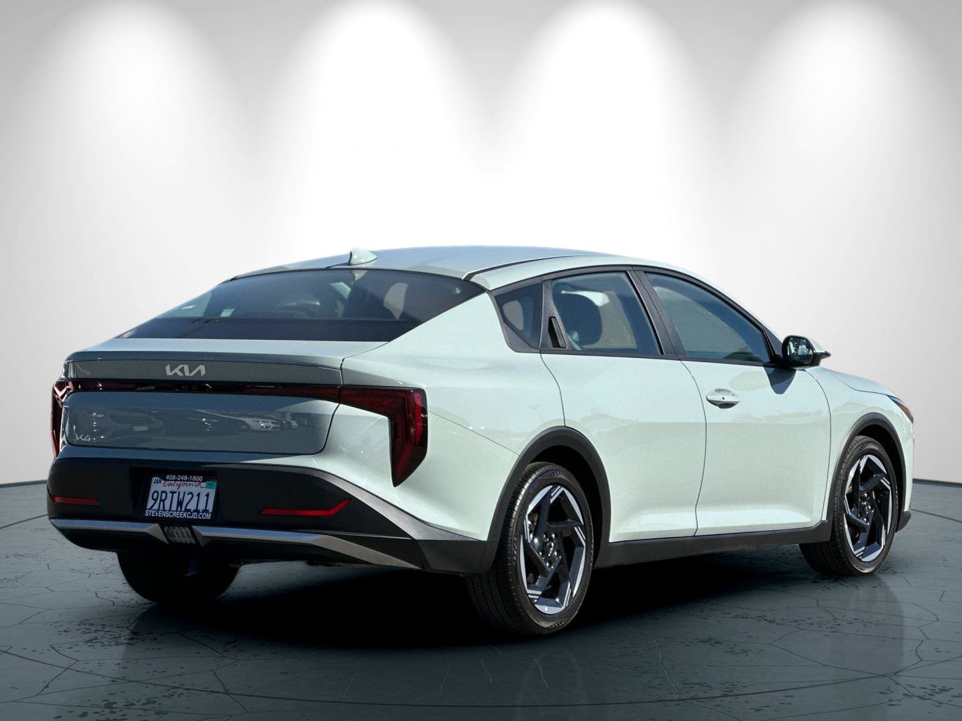 Used 2025 Kia K4 EX FWD image 4