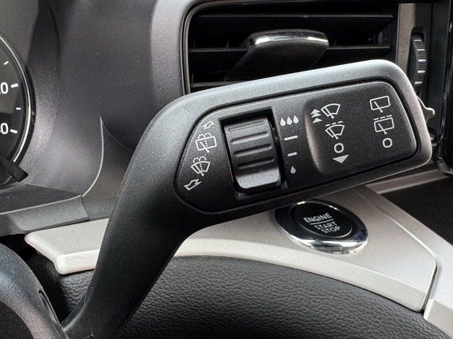 Used 2024 Ford Explorer XLT image 21