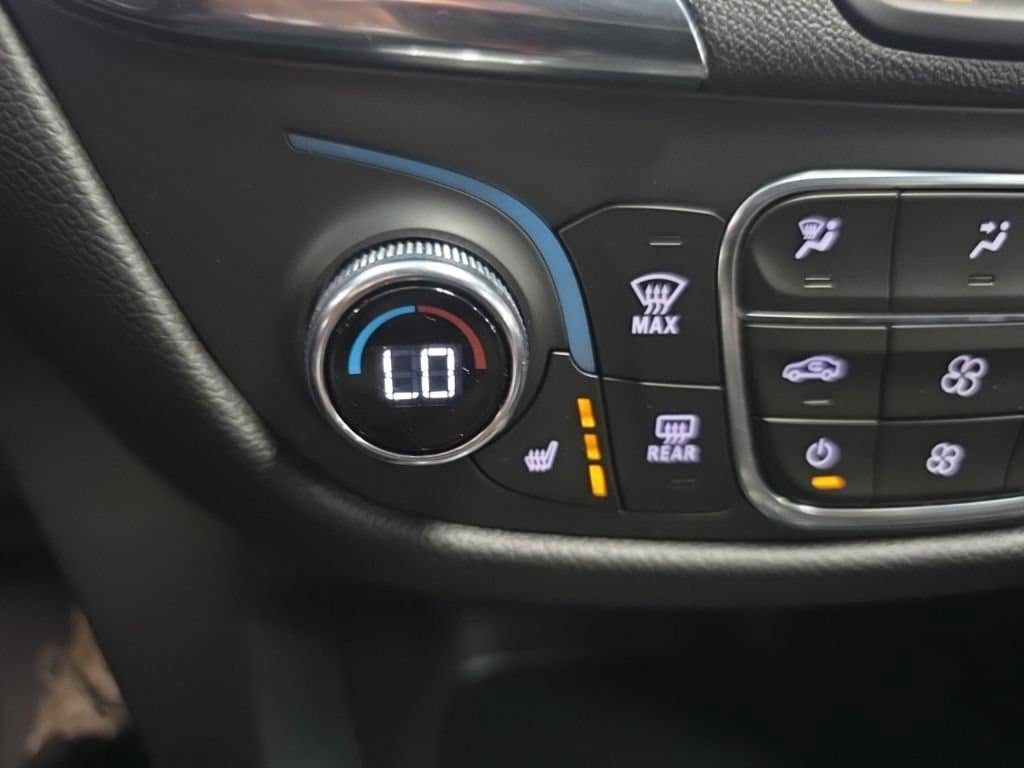 Certified 2024 Chevrolet Equinox LT FWD image 25