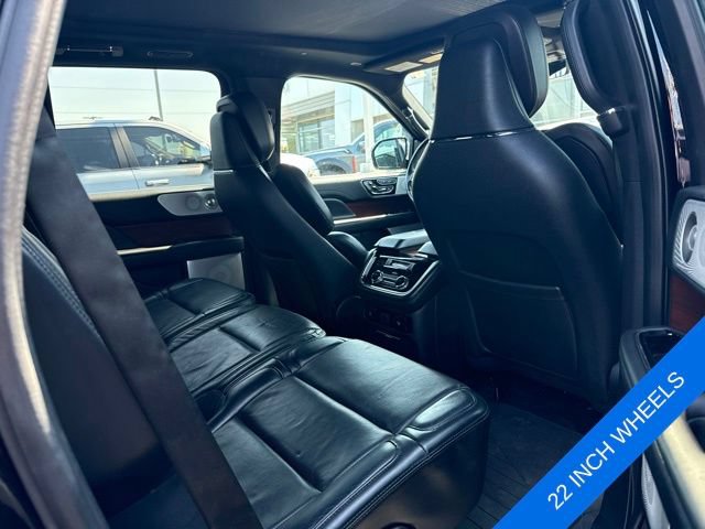 Used 2020 Lincoln Navigator Reserve w/ Equipment Group 208A Reserve AWD/4WD image 10