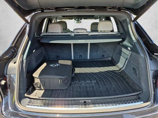 Used 2019 Porsche Cayenne E-Hybrid AWD/4WD image 6