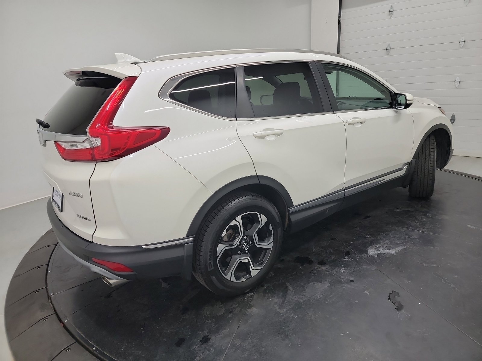 Used 2018 Honda CR-V Touring image 9
