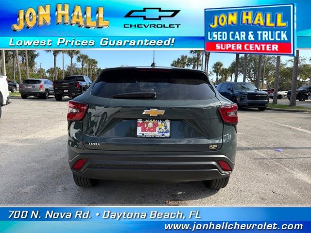 Used 2025 Chevrolet Trax LS w/ Driver Confidence Package image 7