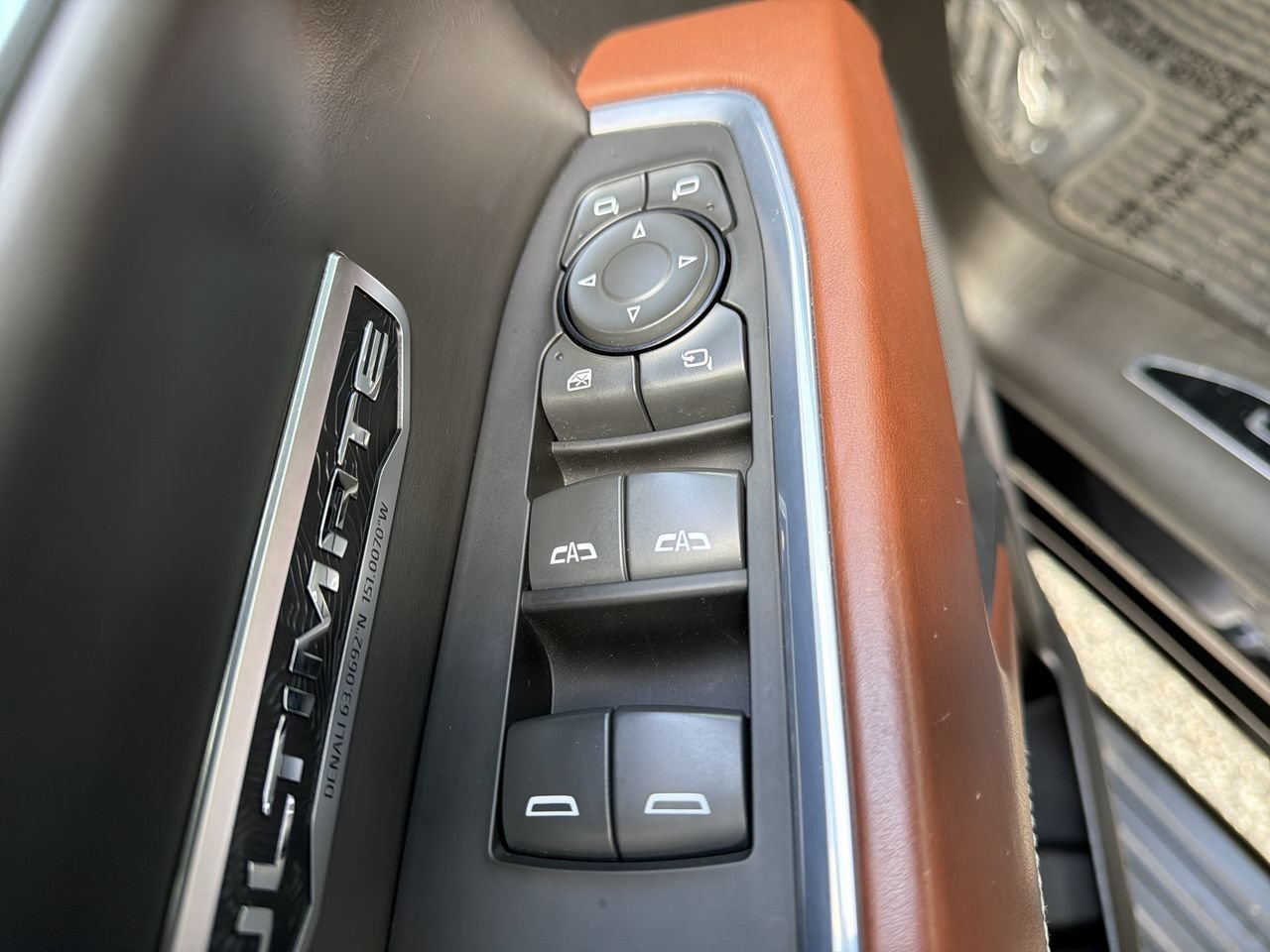 Used 2023 GMC Sierra 1500 Denali Ultimate AWD/4WD image 17