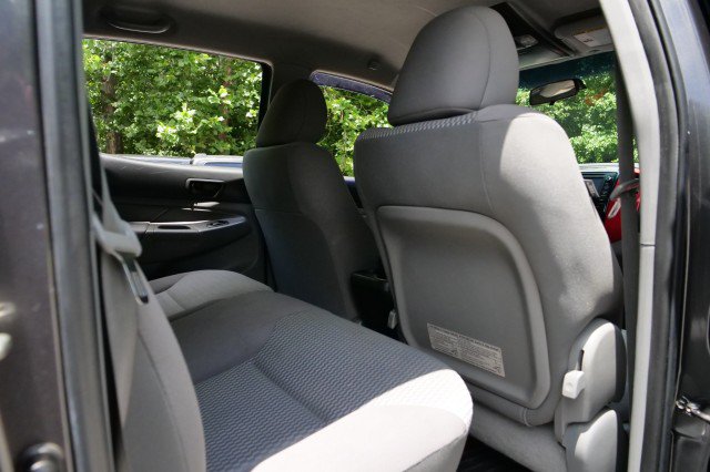 Used 2014 Toyota Tacoma PreRunner w/ SR5 Package RWD image 32