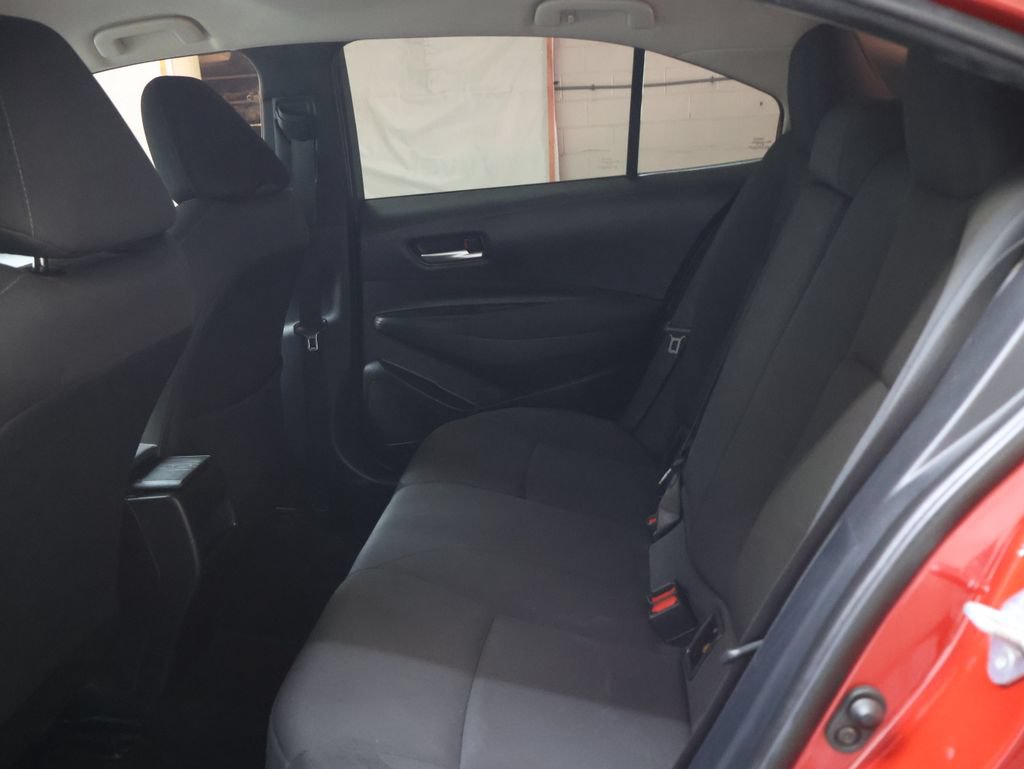 Used 2021 Toyota Corolla LE FWD image 14