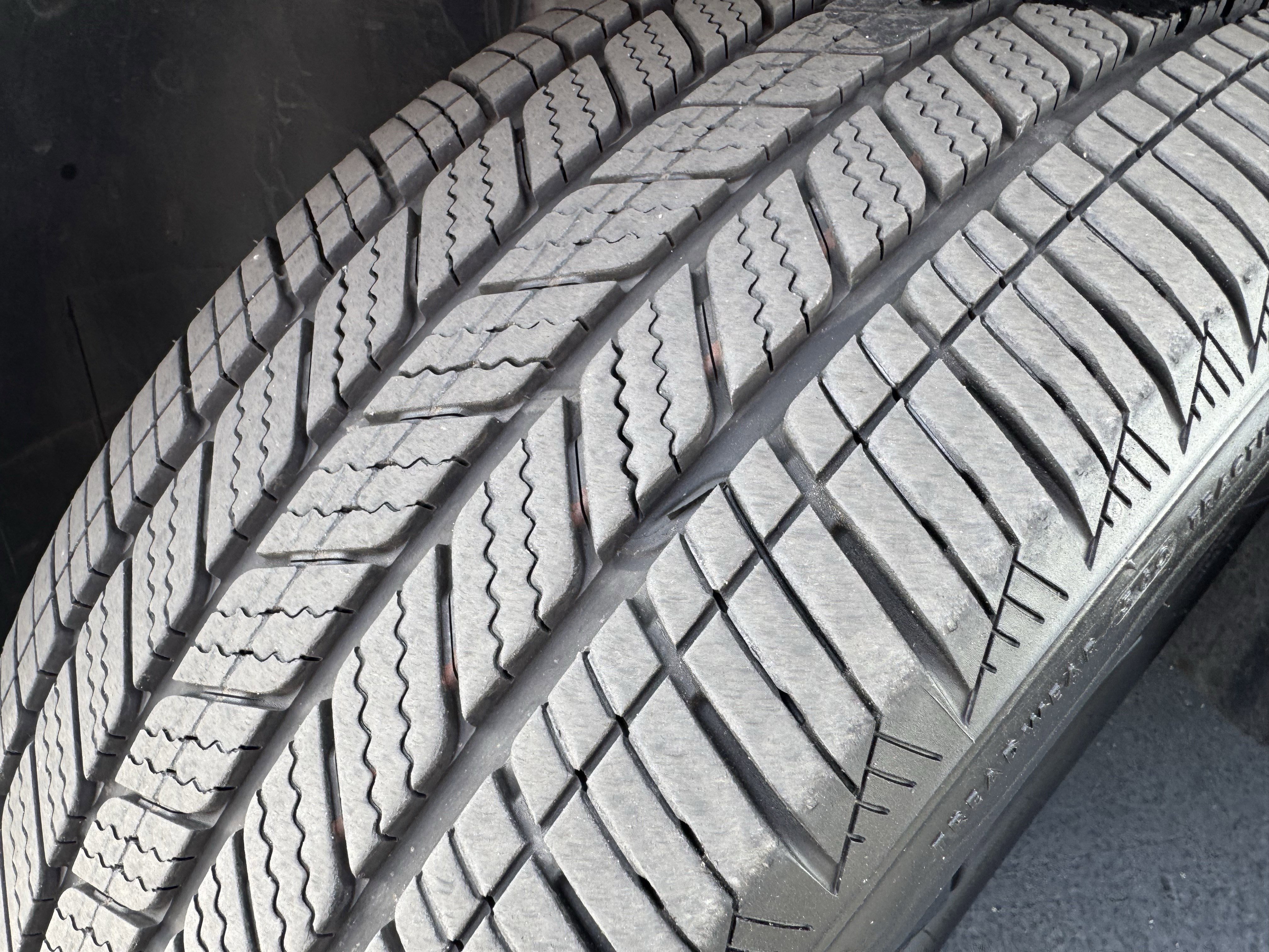 Used 2025 Volkswagen Taos S image 13