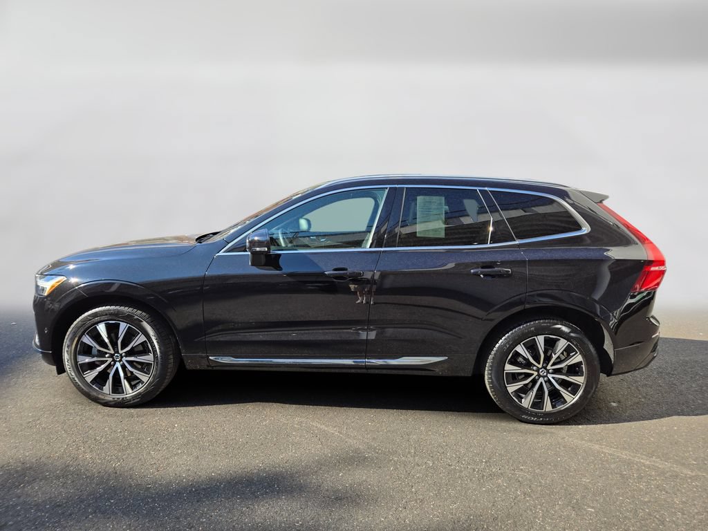 Certified 2023 Volvo XC60 B5 Plus w/ Climate Package AWD/4WD image 2