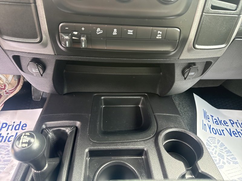 Used 2017 RAM 2500 Tradesman w/ Chrome Appearance Group image 33