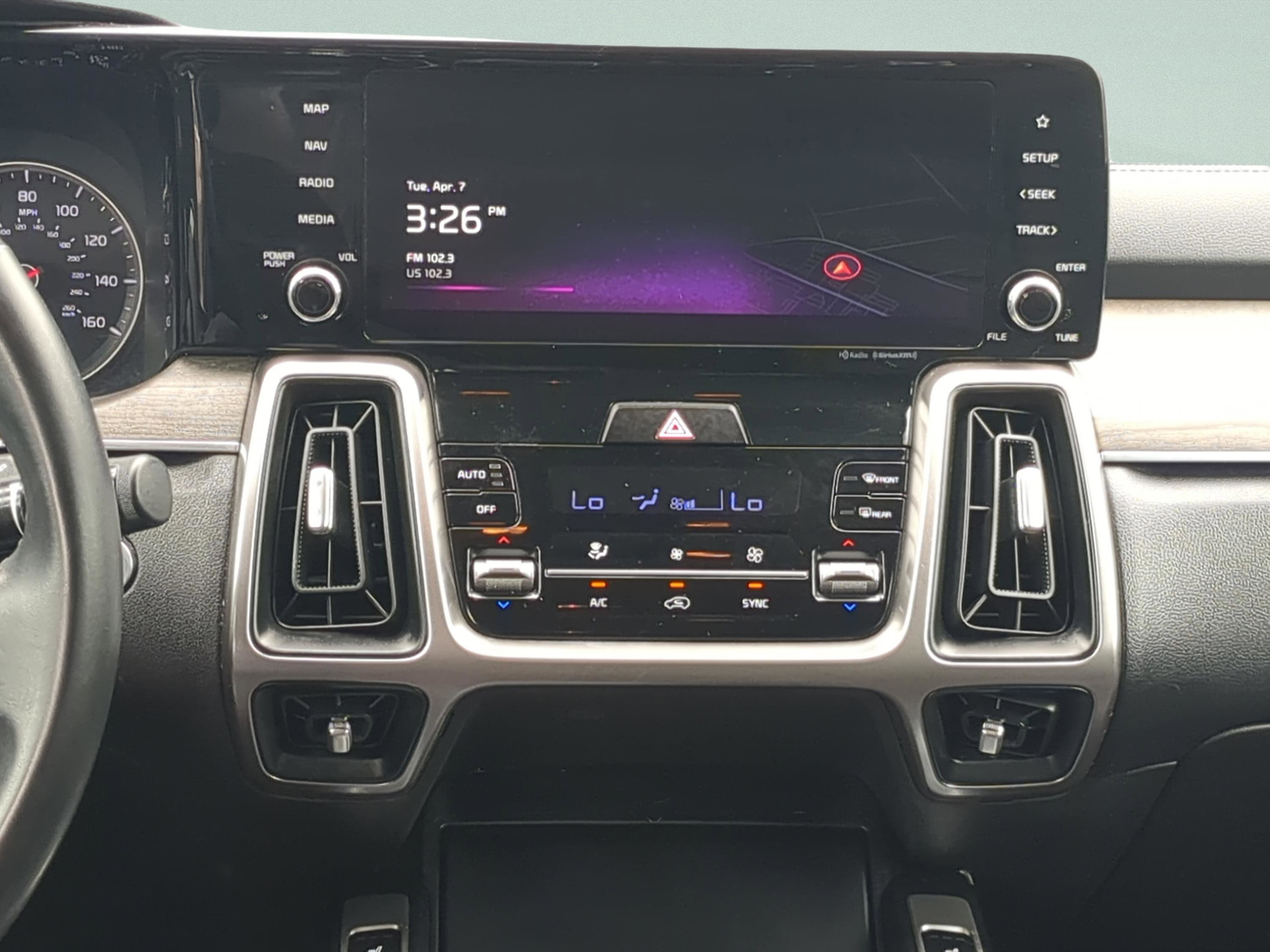 Used 2023 Kia Sorento S image 16