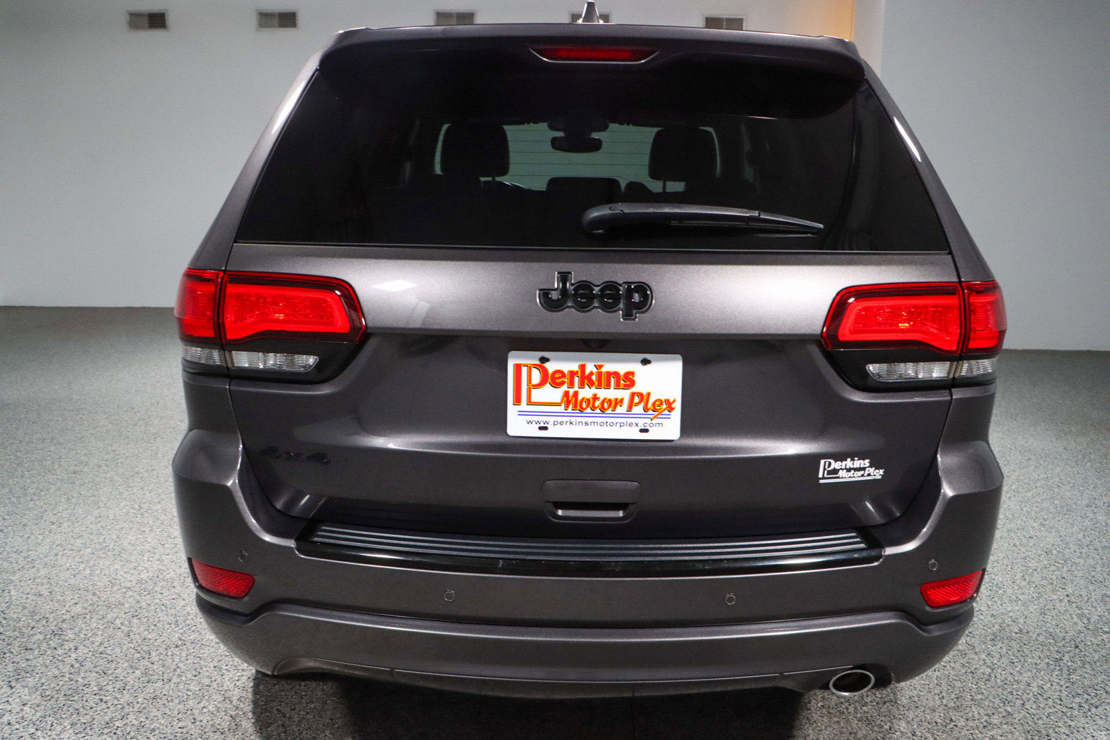 Used 2018 Jeep Grand Cherokee Altitude image 8