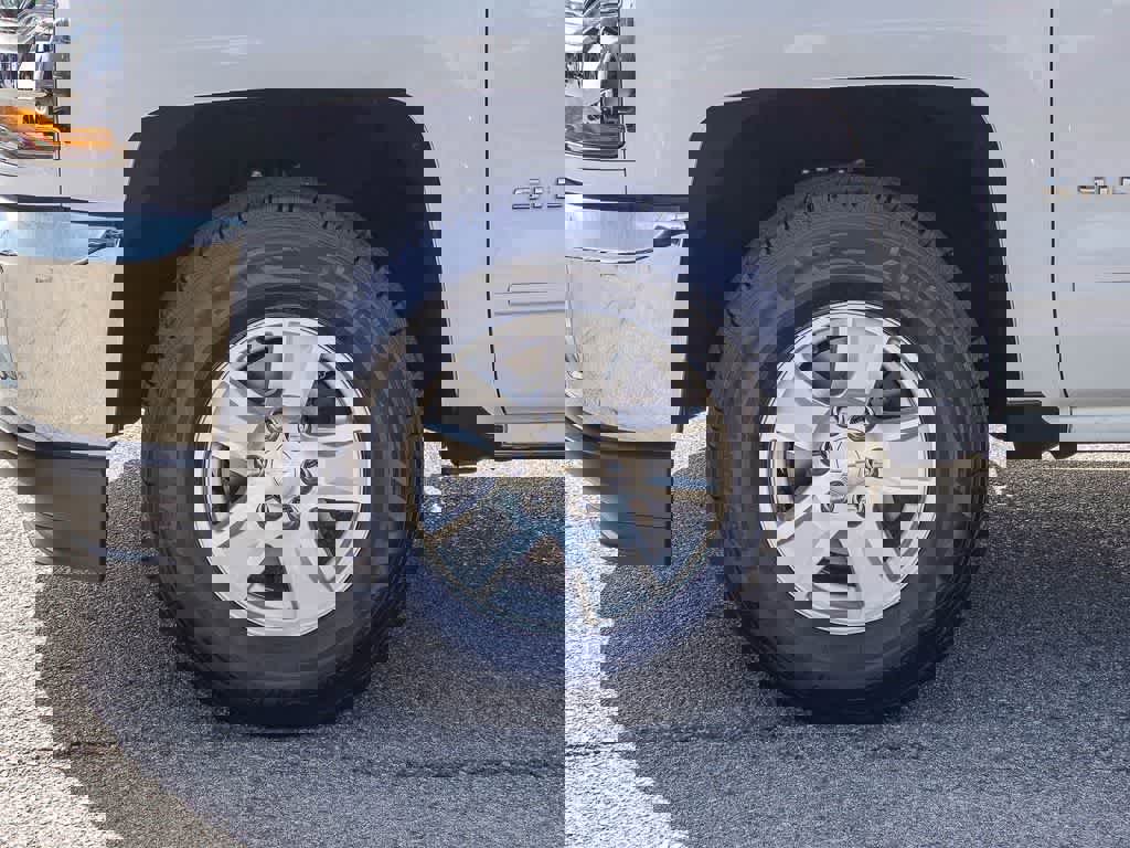 Used 2018 Chevrolet Silverado 1500 LT w/ All Star Edition image 10