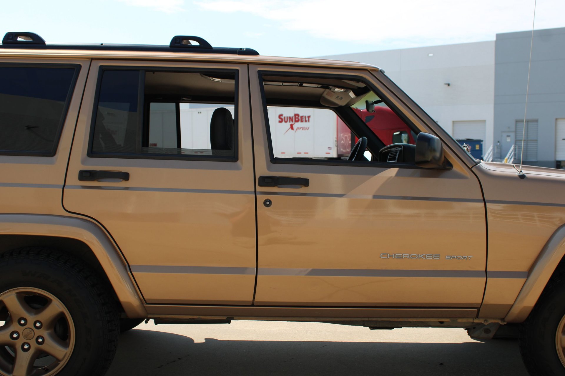 Used 1999 Jeep Cherokee Sport AWD/4WD image 40