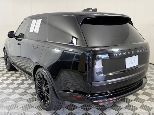 Used 2024 Land Rover Range Rover SE AWD/4WD image 4