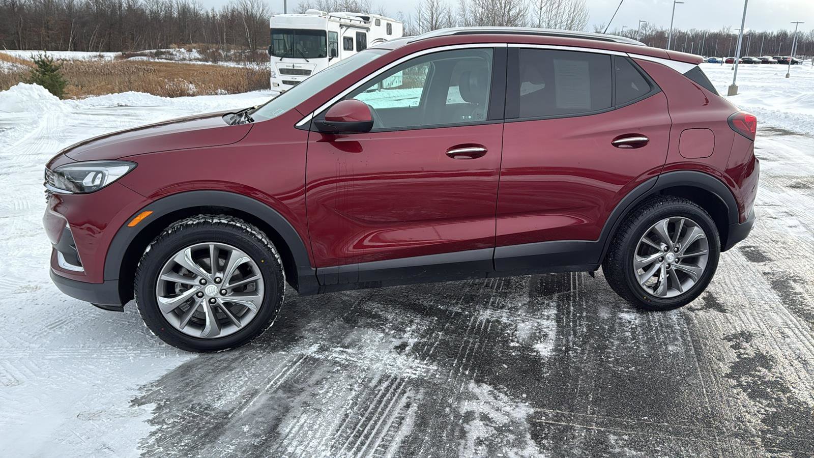 Used 2022 Buick Encore GX Essence w/ Experience Buick Package image 12