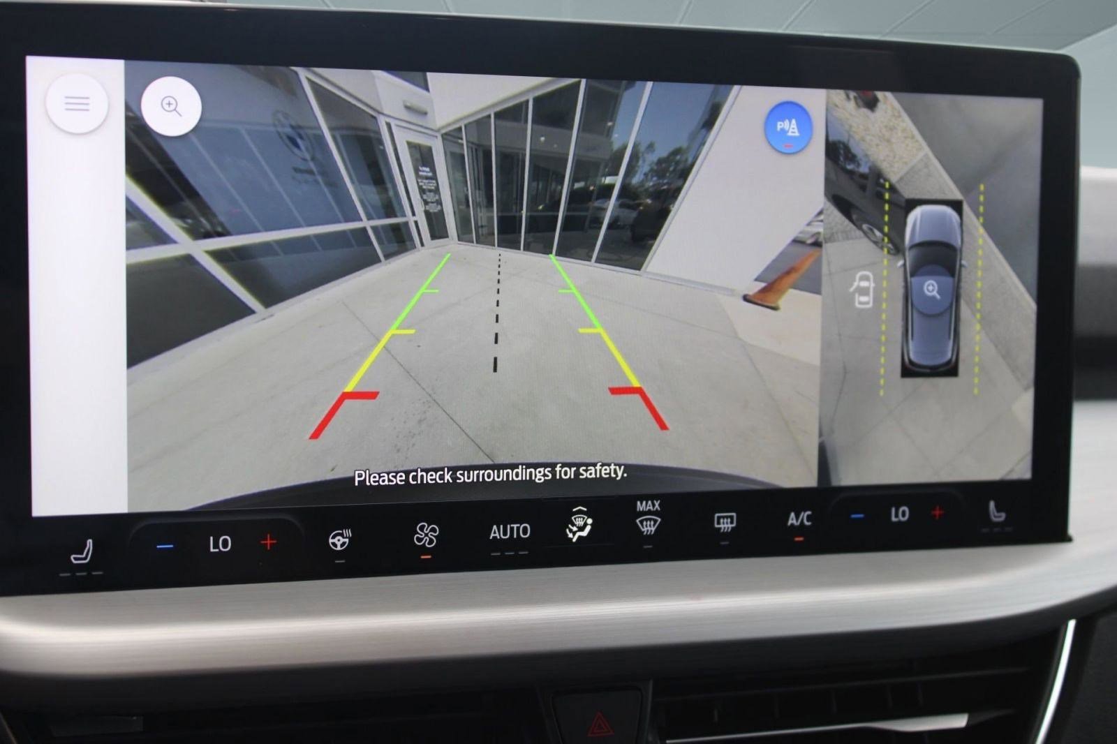 Used 2023 Ford Escape Platinum image 27