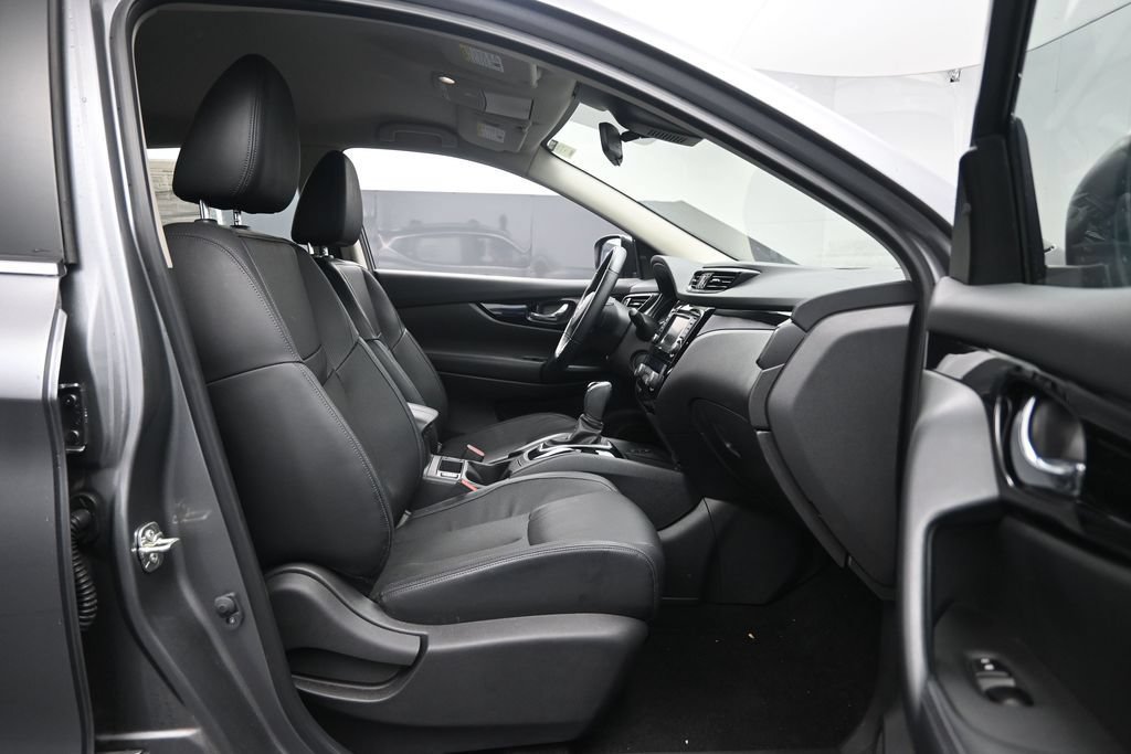 Used 2022 Nissan Rogue Sport SL AWD/4WD image 27