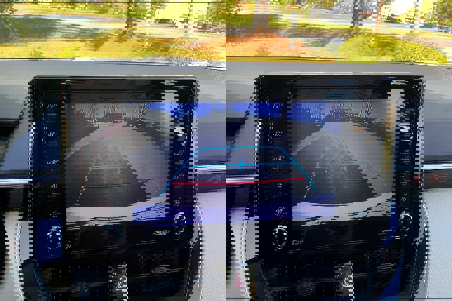 Used 2022 Toyota Corolla LE image 28