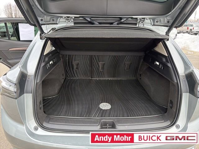 Used 2023 Buick Envision Avenir image 24