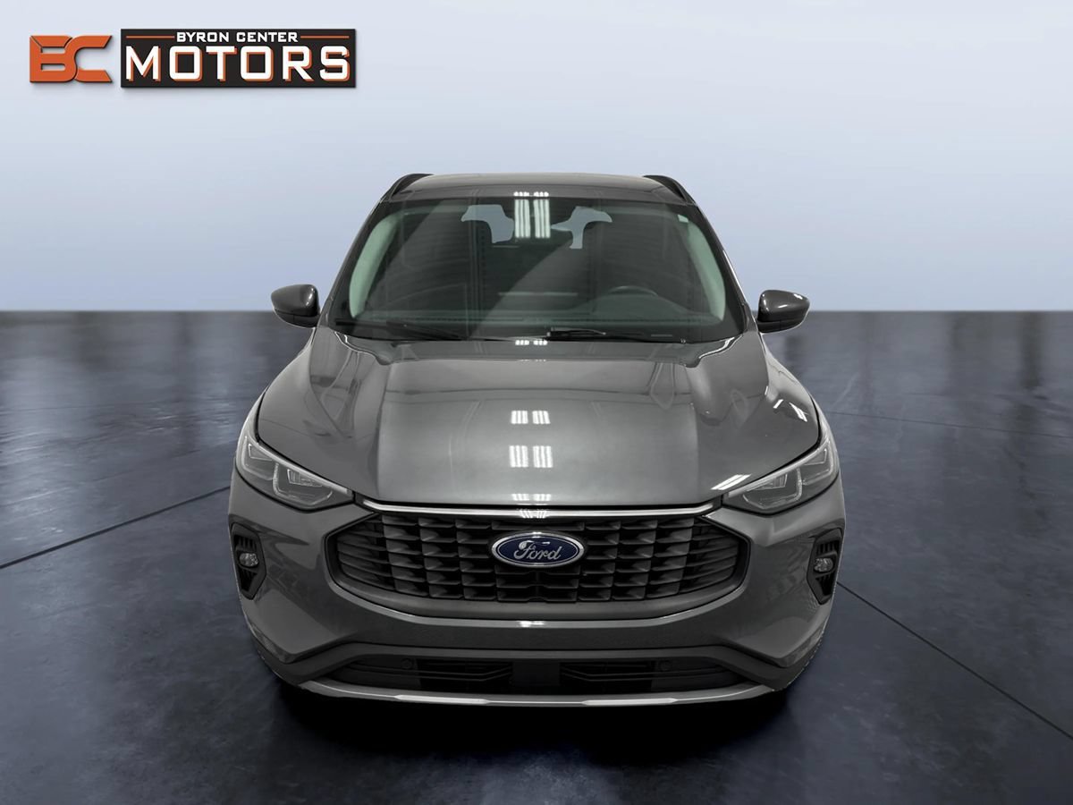 Used 2025 Ford Escape Platinum AWD/4WD image 8