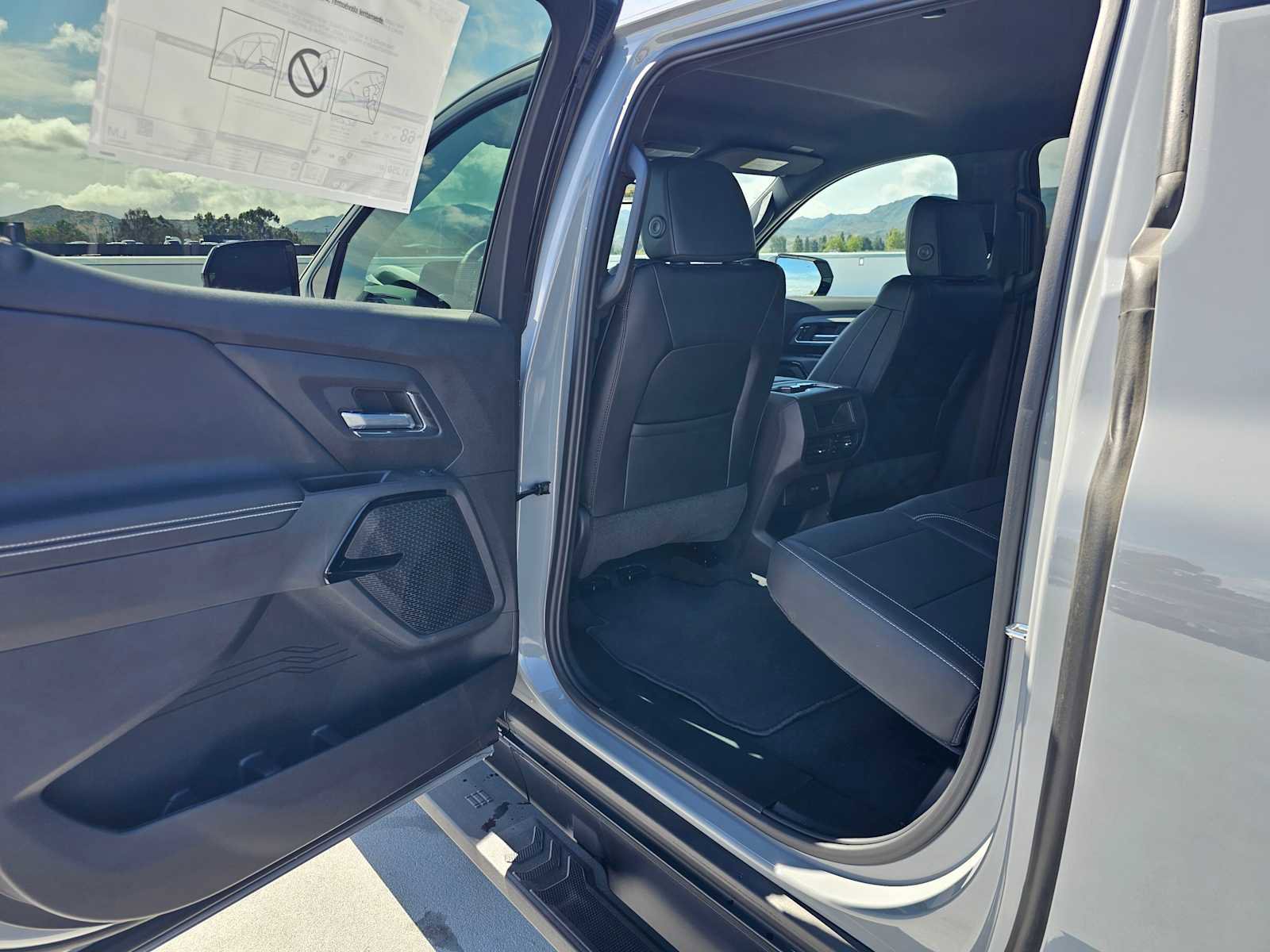 New 2026 Chevrolet Silverado EV LT image 15