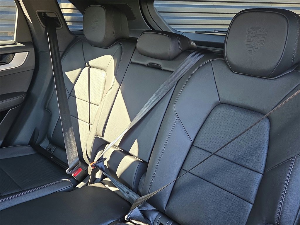 New 2026 Porsche Cayenne E-Hybrid image 16