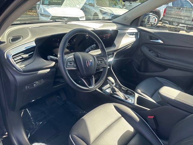 Used 2025 Buick Encore GX Avenir w/ Avenir Technology Package AWD/4WD image 10