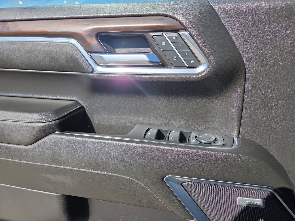 Used 2024 GMC Sierra 1500 SLT image 16