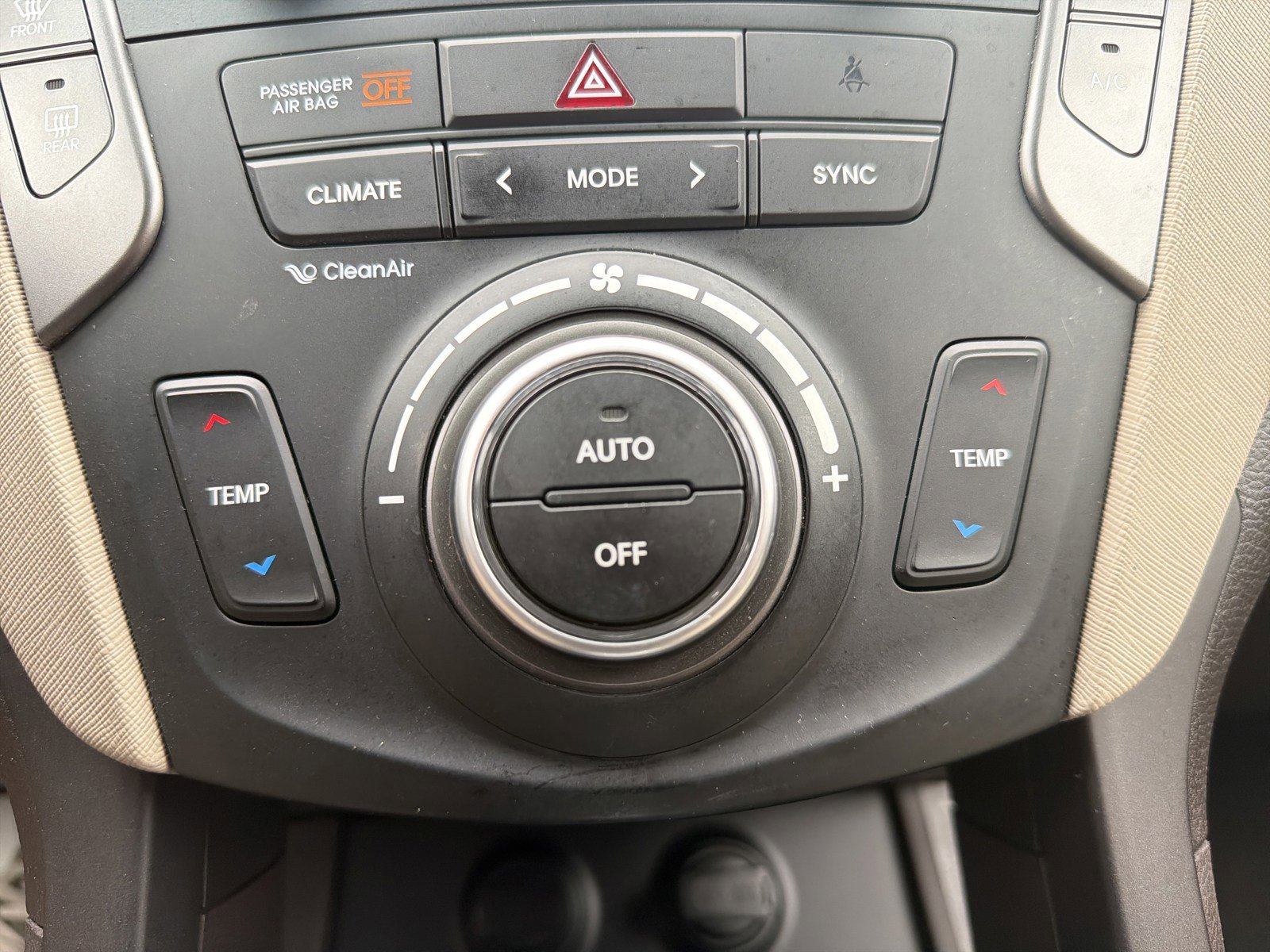 Used 2017 Hyundai Santa Fe Sport image 13