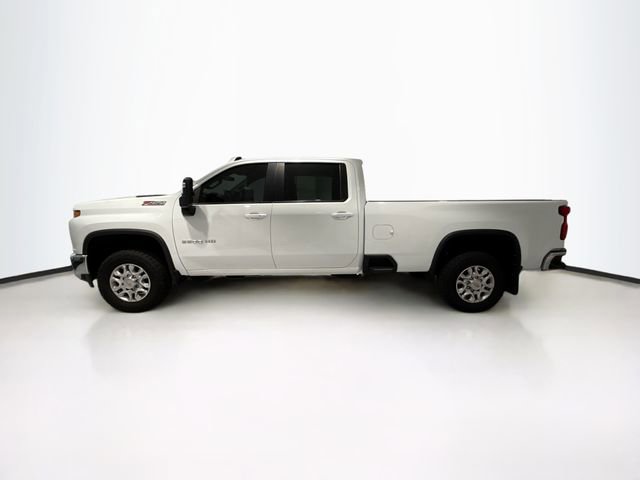 Used 2023 Chevrolet Silverado 3500 LT w/ Convenience Package image 4