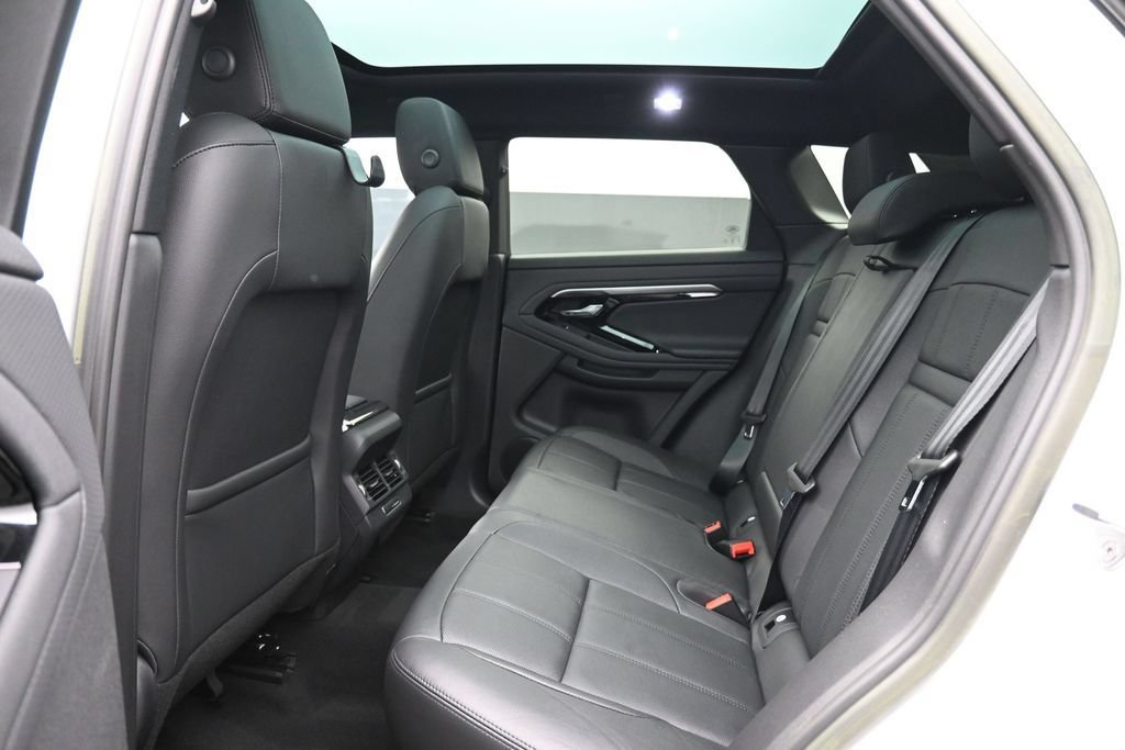 Used 2023 Land Rover Range Rover Evoque R-Dynamic S AWD/4WD image 22