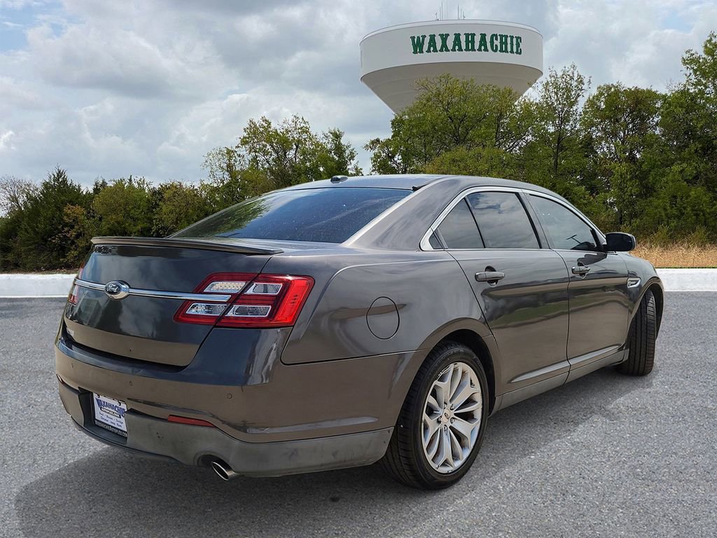 Used 2016 Ford Taurus Limited FWD image 5