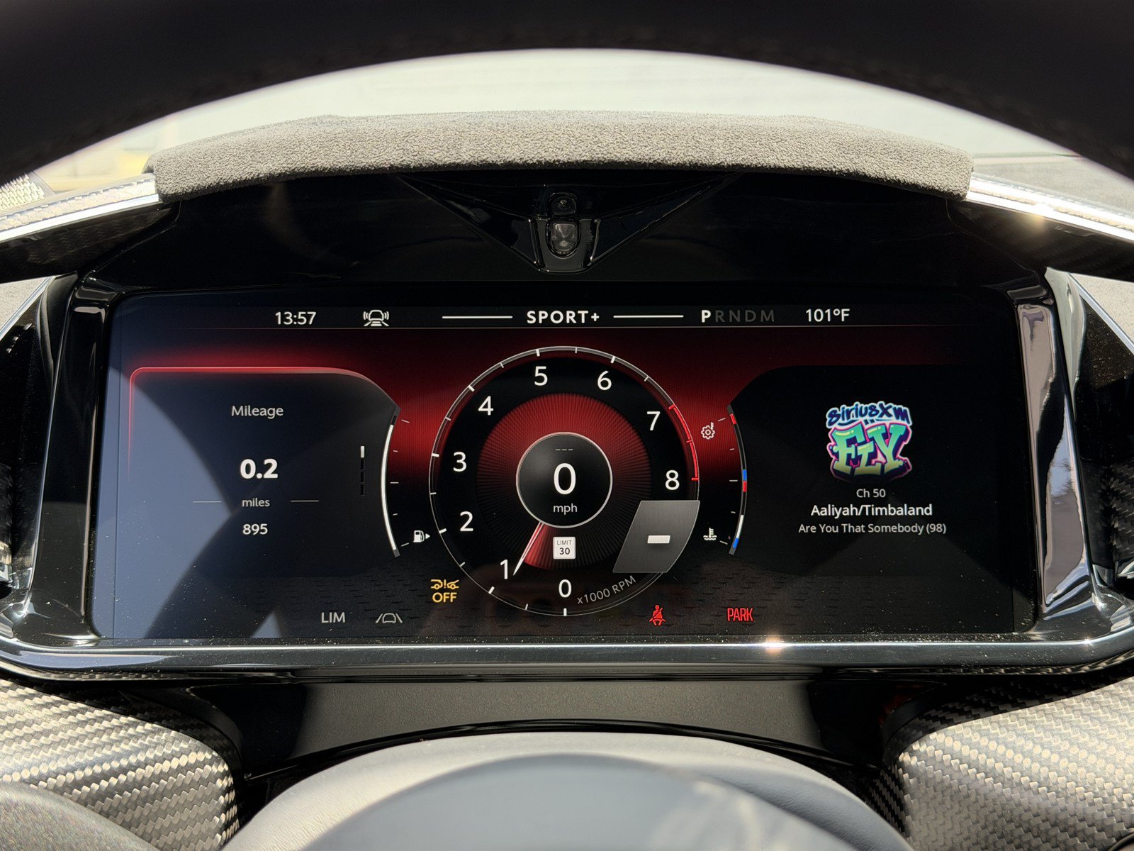 Used 2025 Aston Martin Vanquish RWD image 6