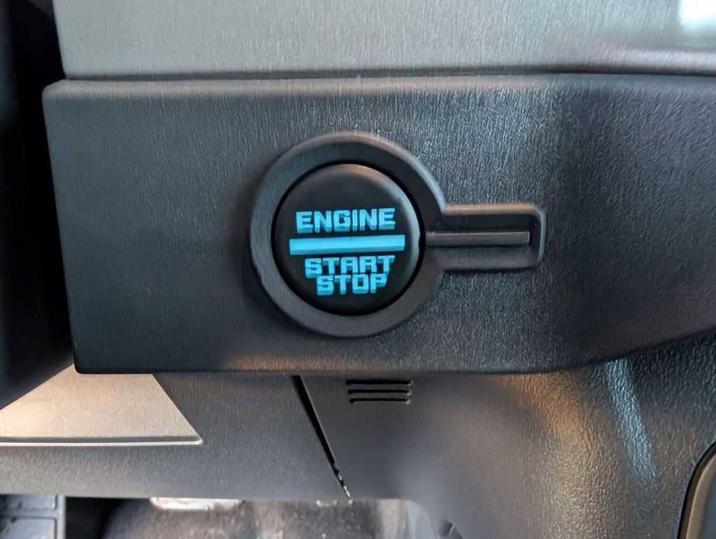 New 2025 Ford Bronco Outer Banks image 30