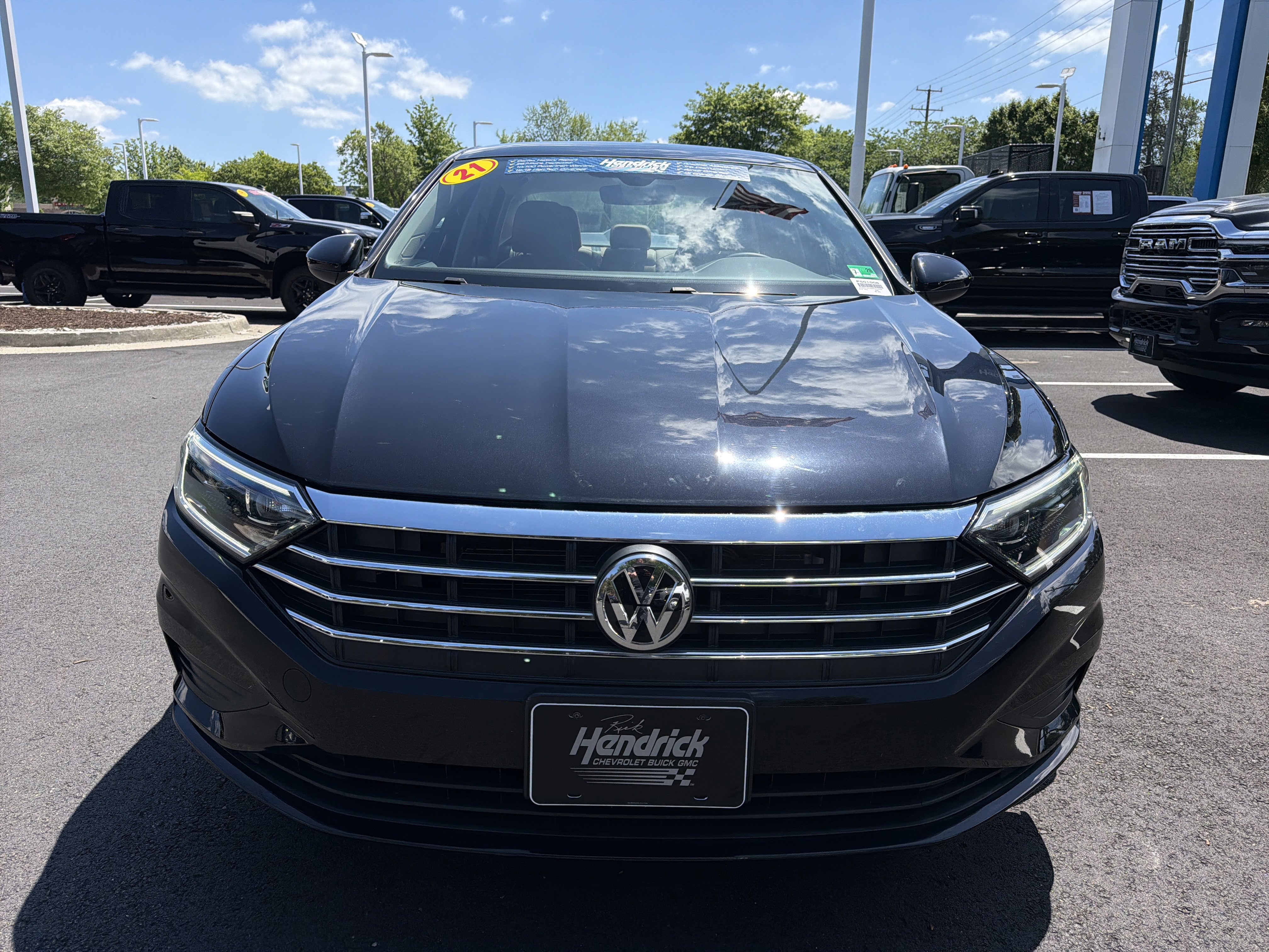 Used 2021 Volkswagen Jetta SEL FWD image 3