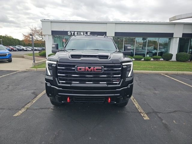 Used 2025 GMC Sierra 2500 AT4 w/ AT4 Premium Plus Package image 2