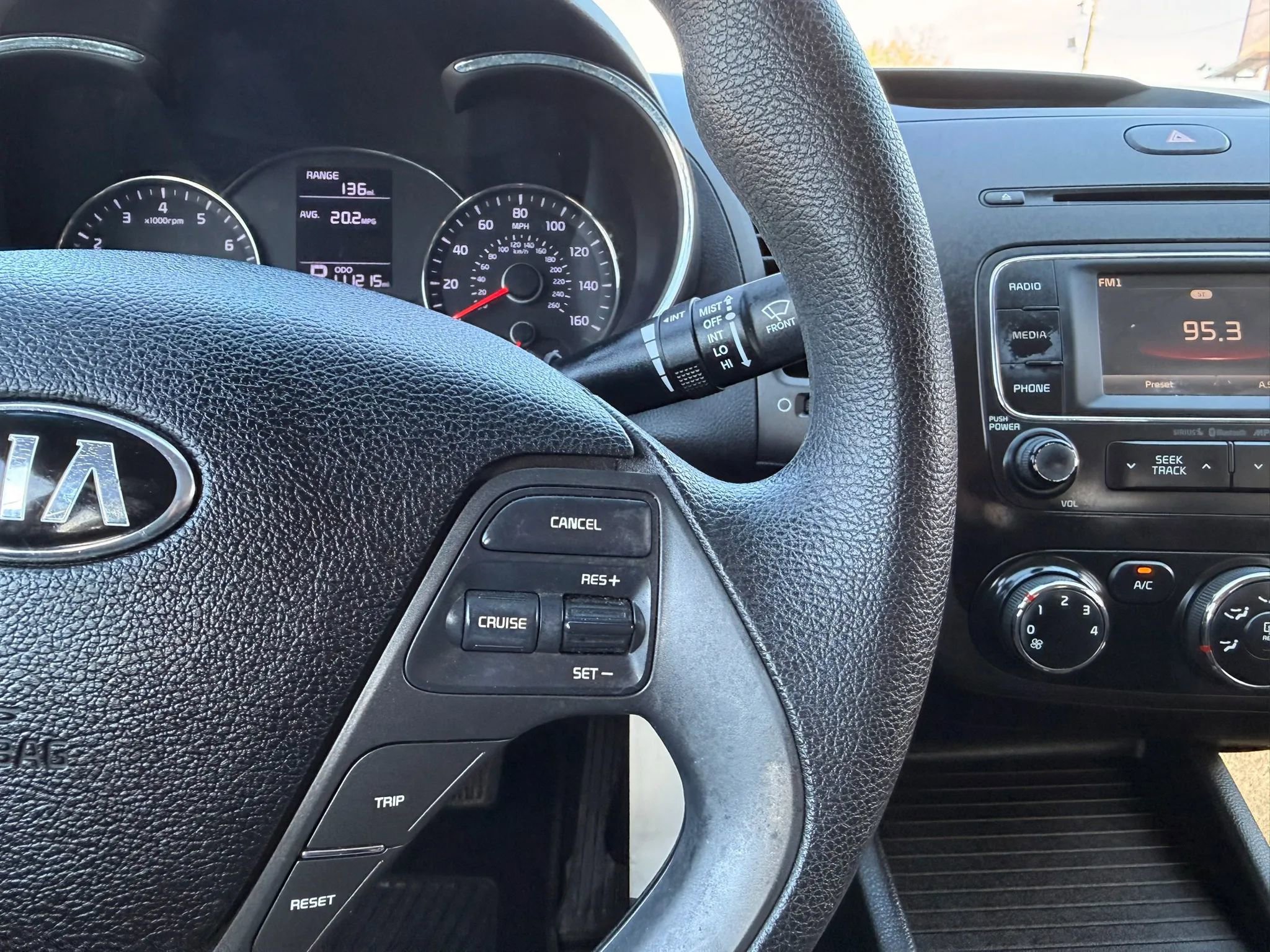 Used 2016 Kia Forte LX w/ LX Popular Plus Package image 16