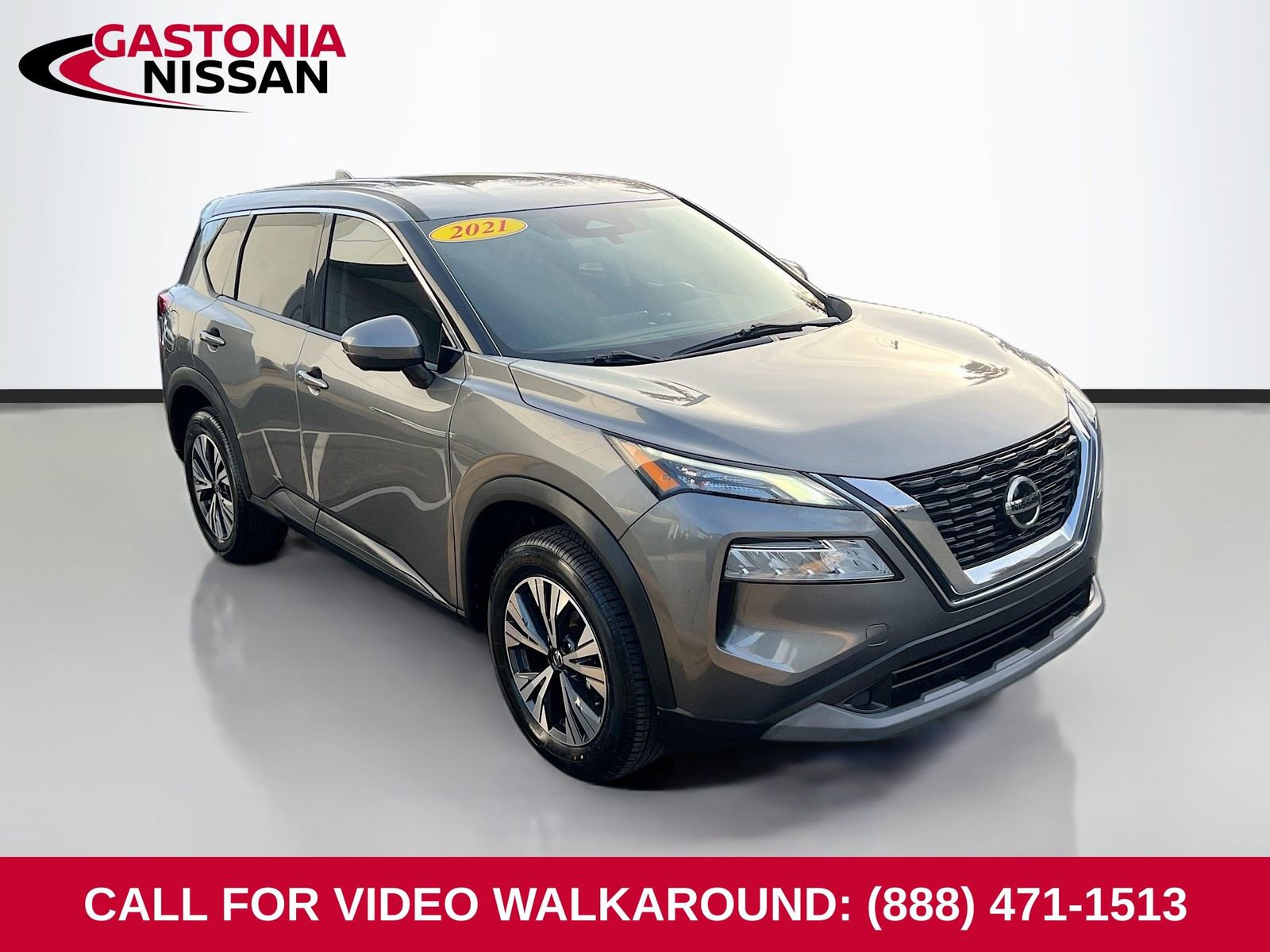 Used 2021 Nissan Rogue SV image 1