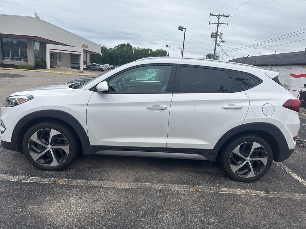 Used 2017 Hyundai Tucson Sport w/ Cargo Package AWD/4WD image 2