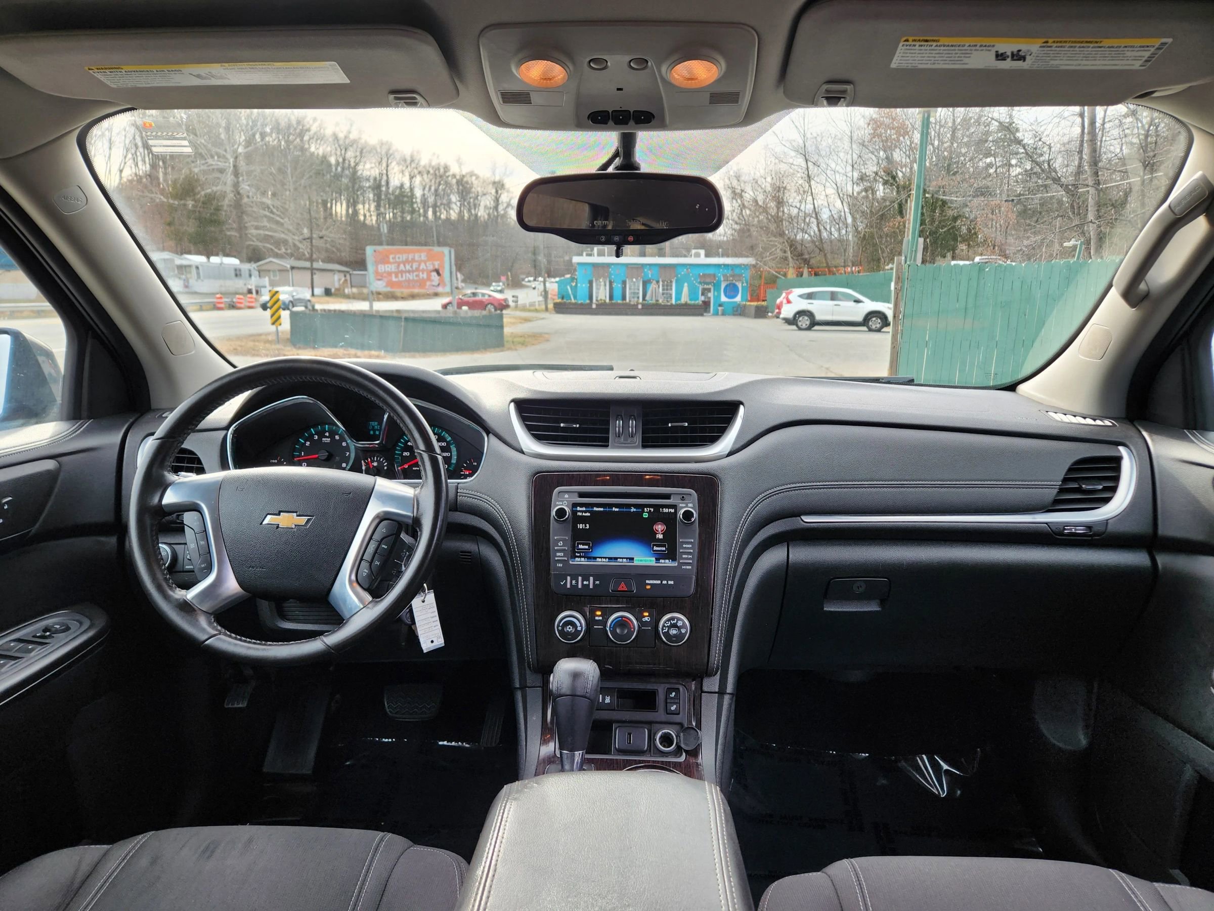 Used 2017 Chevrolet Traverse LT w/ Style and Technology Package image 31