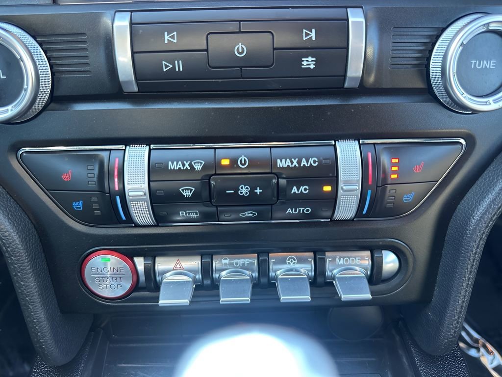 Used 2020 Ford Mustang Premium image 19