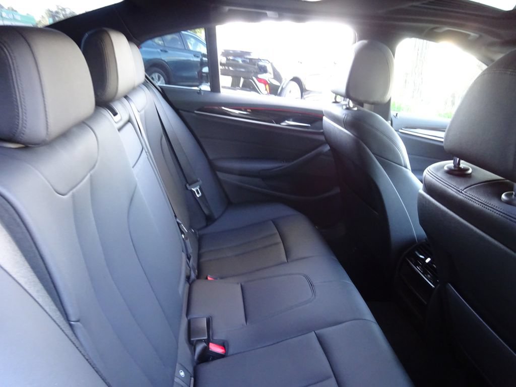 Used 2019 BMW 530i RWD image 23