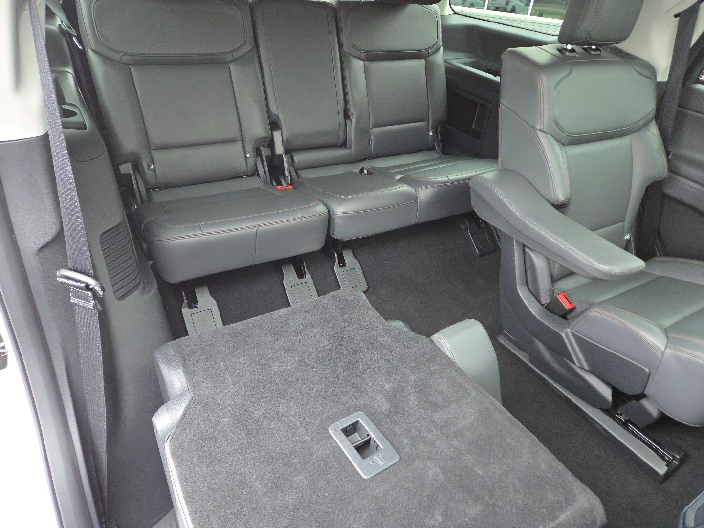 Used 2025 Ford Expedition Active image 22