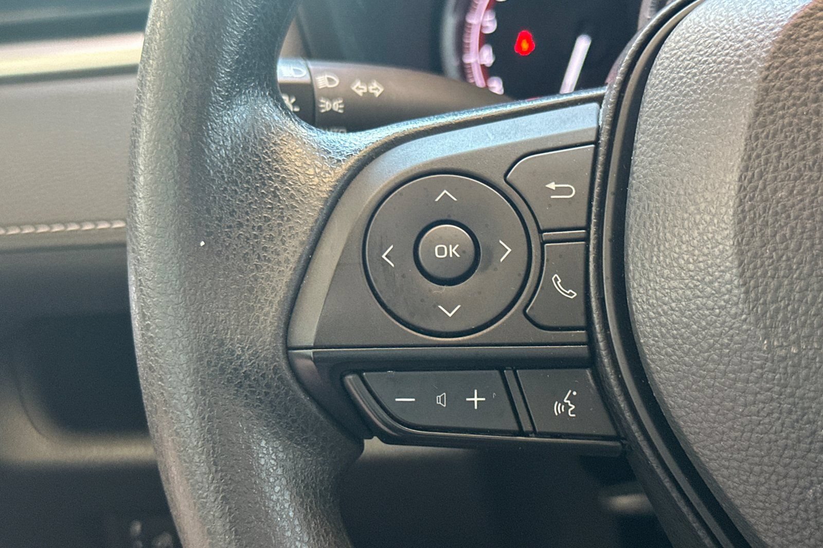 Certified 2023 Toyota RAV4 XLE AWD/4WD image 28