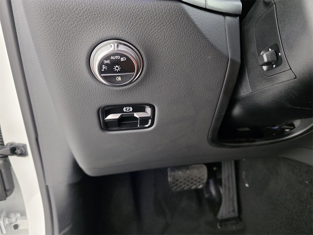 New 2026 Mercedes-Benz GLC 300 4MATIC image 17