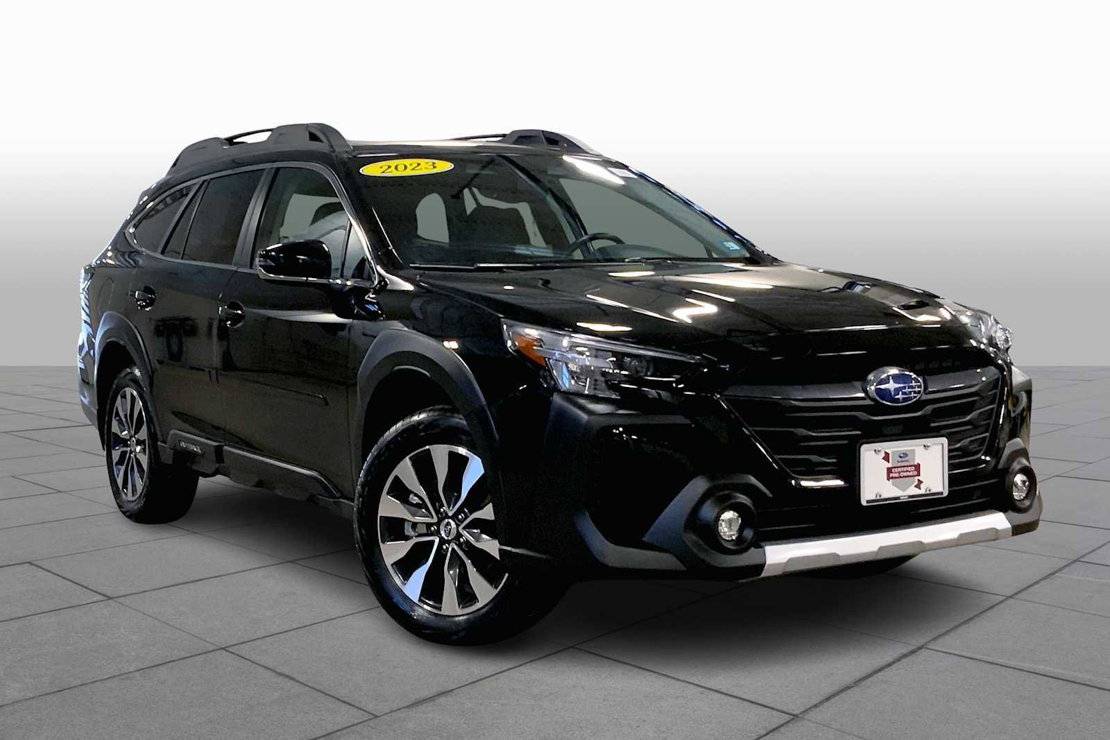 Used 2023 Subaru Outback Limited image 4