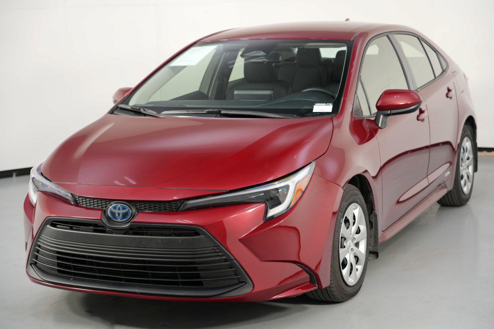 Used 2025 Toyota Corolla LE image 44