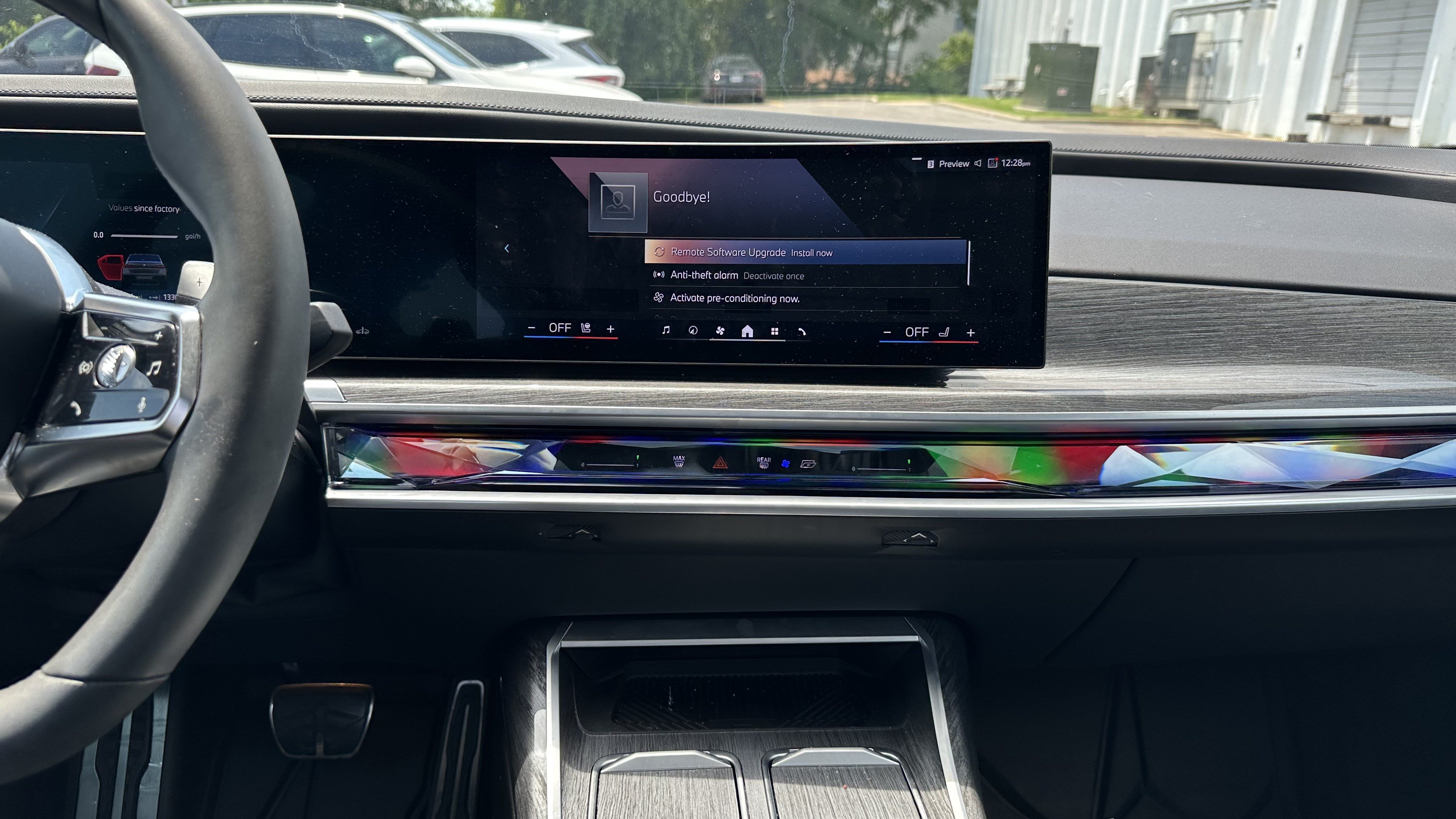 Certified 2024 BMW 760i xDrive AWD/4WD image 31