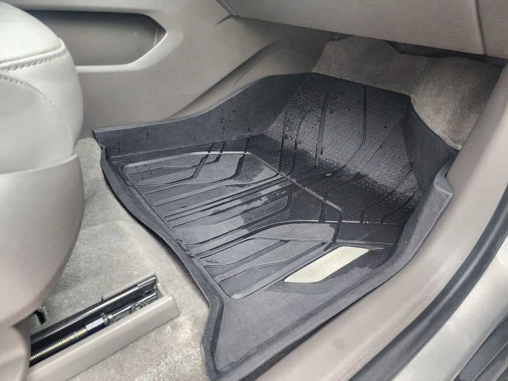 Used 2018 Chevrolet Traverse LT w/ LPO, Floor Liner Package image 24