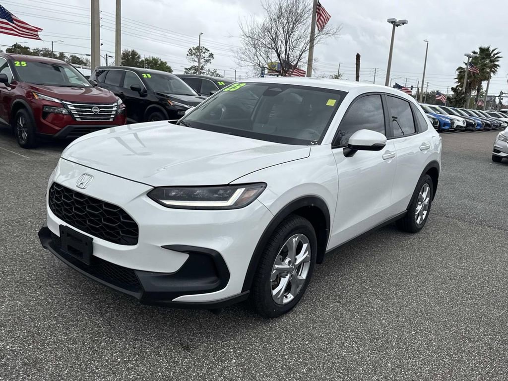 Used 2023 Honda HR-V LX image 8